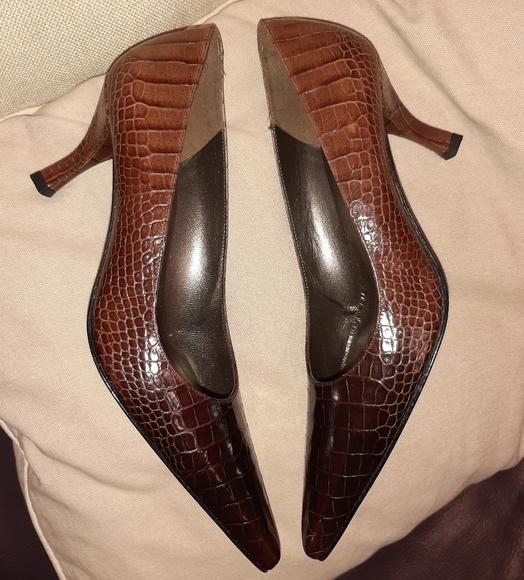 Stuart Weitzman croc ombre pumps - Picture 11 of 12